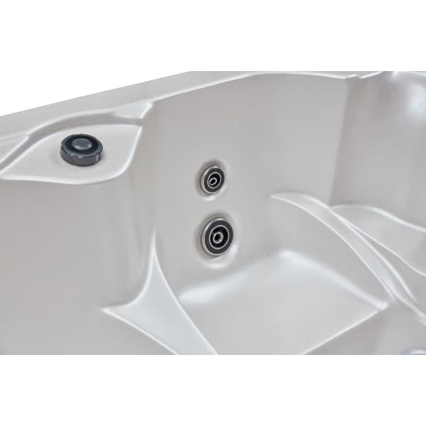 Гидромассажный спа-бассейн SP-007 Размер: 2160 x 2160 x 800 мм