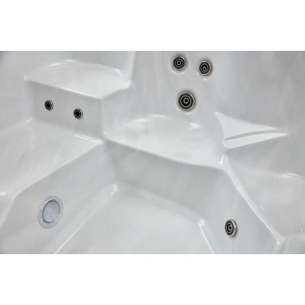 Гидромассажный спа-бассейн SP-008 Размер: 2080 x 2080 x 900 мм