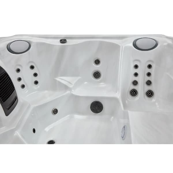 Гидромассажный спа-бассейн SP-008 Размер: 2080 x 2080 x 900 мм