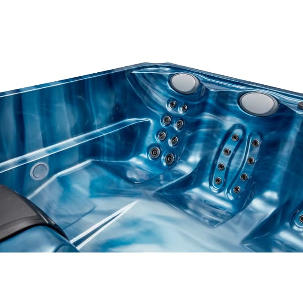 Гидромассажный спа-бассейн SP-013 Размер: 2080 х 2080 х 800 мм